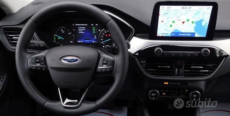 Usata Ford Kuga 190 CV (139 kW) 2021 Bianco SUV