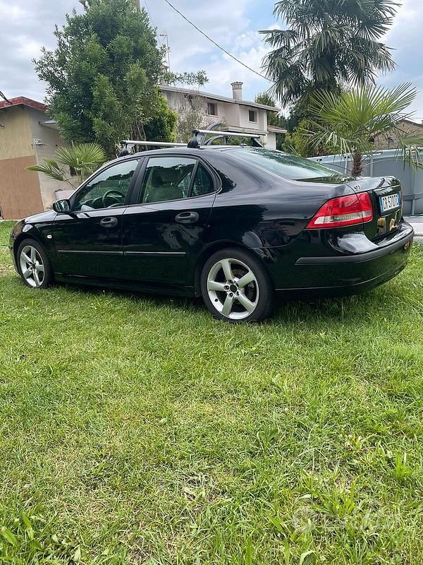 Usata Saab 9-3 Vector 150 CV (110 kW) 2005 Nero Berlina
