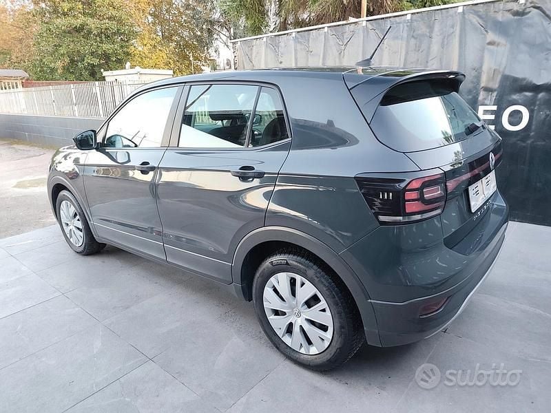 Usata VW T-Cross 95 CV (69 kW) 2019 Grigio SUV