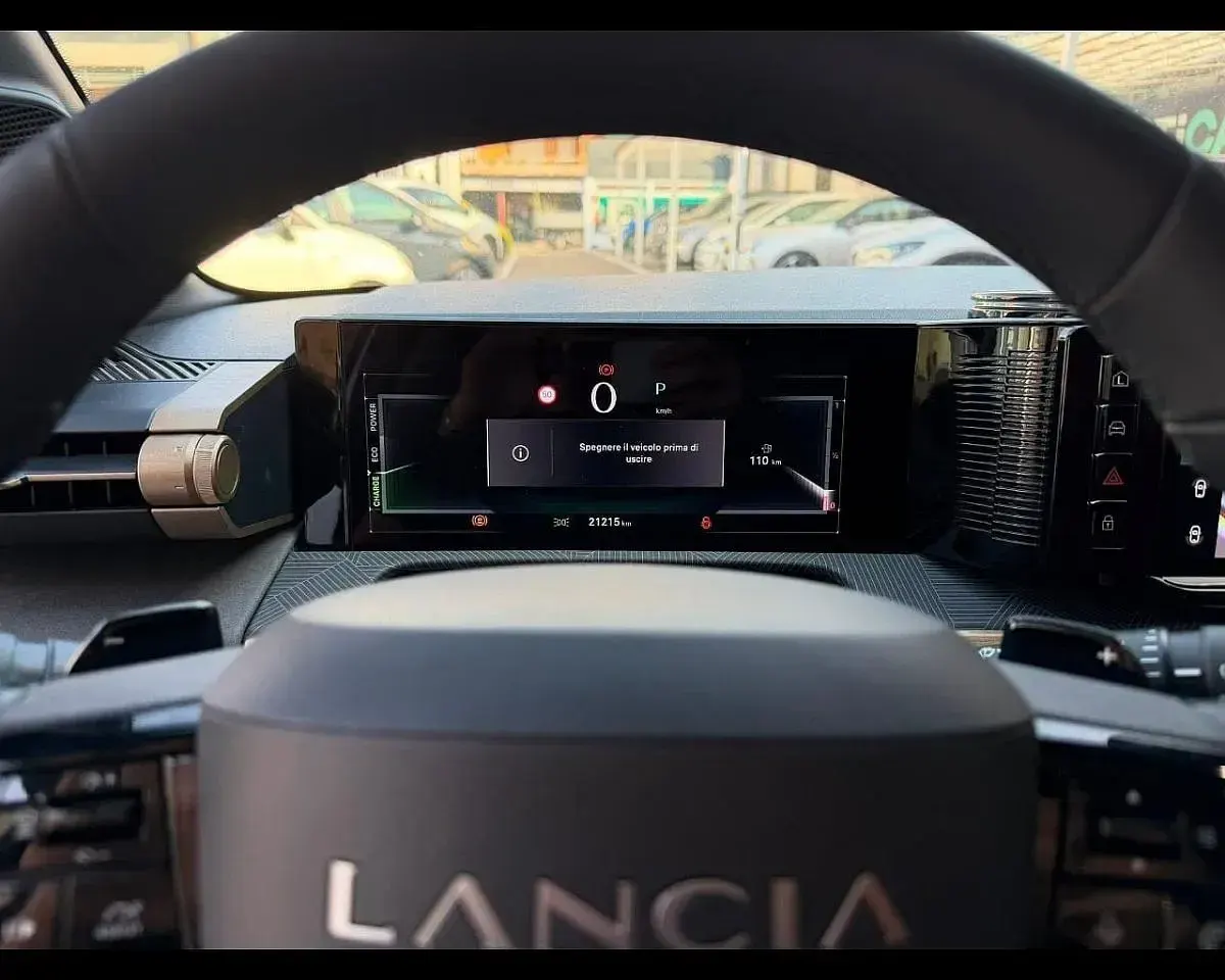 Usata Lancia Ypsilon 100 CV (73 kW) 2025 Bianco Utilitaria