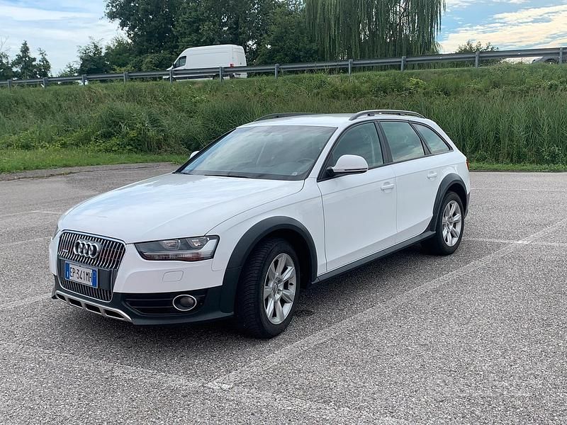 Bianco Usata 2012 Audi A4 Allroad Station wagon | 10.000 € (Buon prezzo) - Immagine 1/1