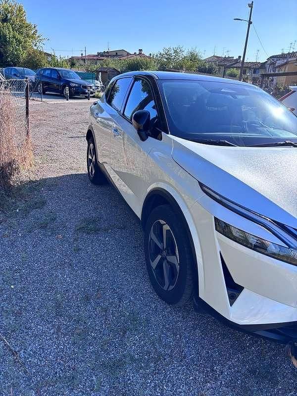 Bianco Usata 2022 Nissan Qashqai Style Edition SUV | 24.500 € (Cara) - Immagine 1/4