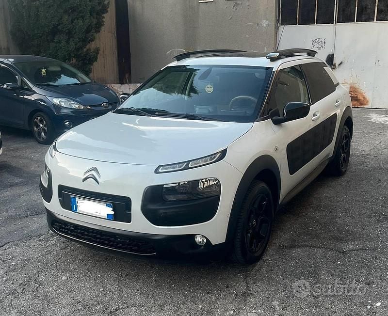 Usata Citroën C4 Cactus 92 CV (67 kW) 2016 Bianco Utilitaria