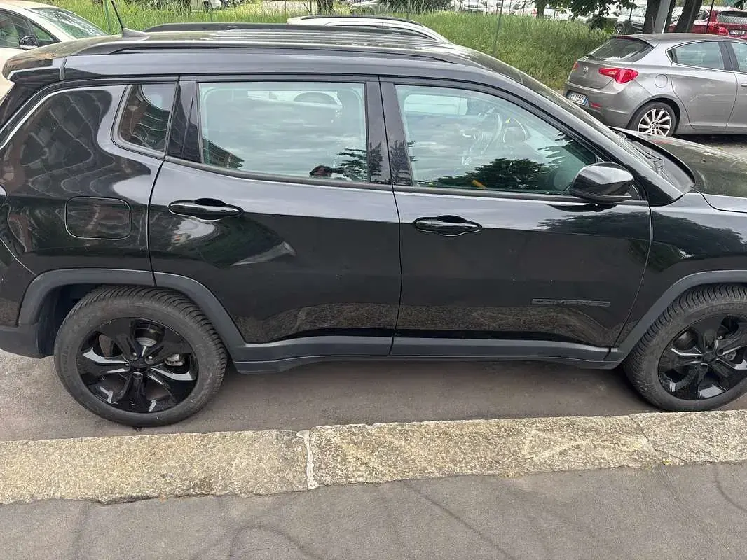 Usata Jeep Compass Night Eagle 140 CV (102 kW) 2019 Nero SUV