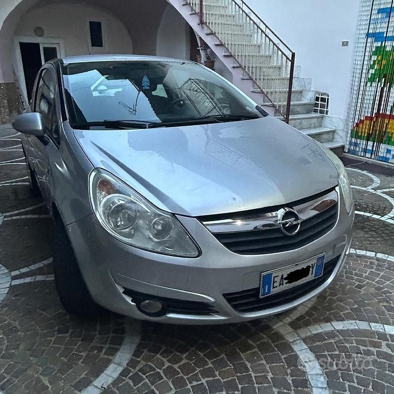 Usata Opel Corsa 80 CV (58 kW) 2010 Grigio Utilitaria