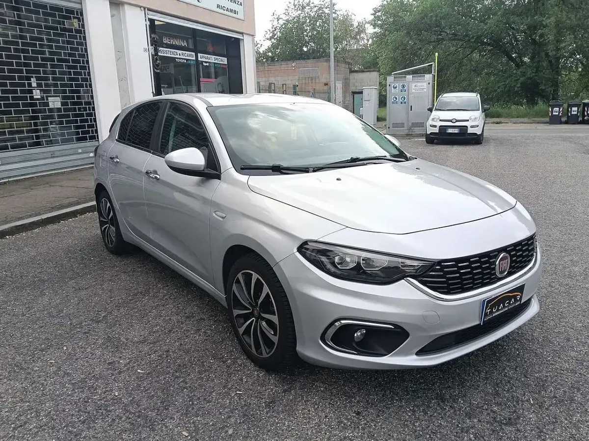 Usata Fiat Tipo Lounge 120 CV (88 kW) 2021 Grigio Berlina