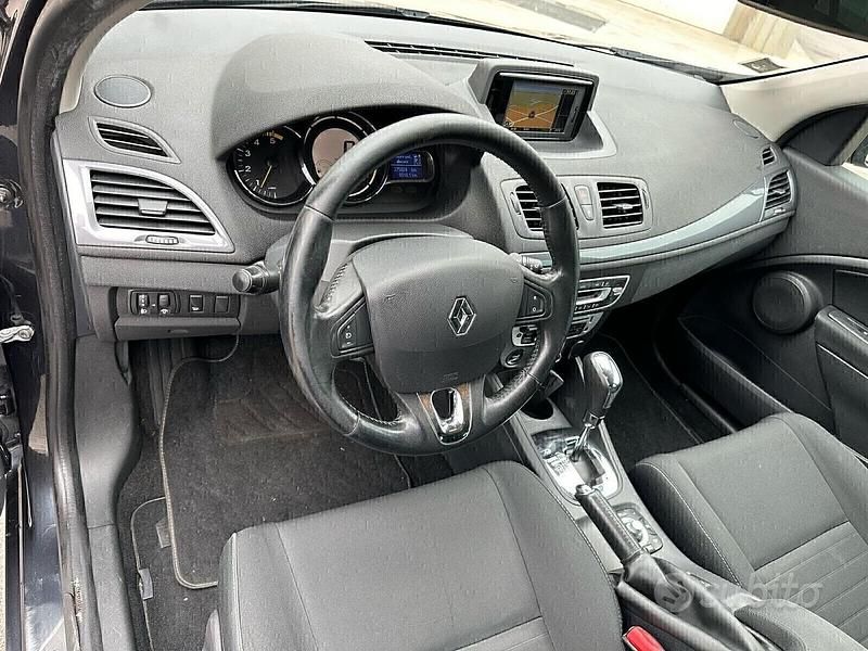 Usata Renault Mégane GrandTour LIMITED 110 CV (80 kW) 2015 Nero Station wagon