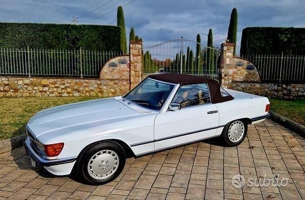 Usata Mercedes SL300 187 CV (137 kW) 1987 Bianco Cabrio