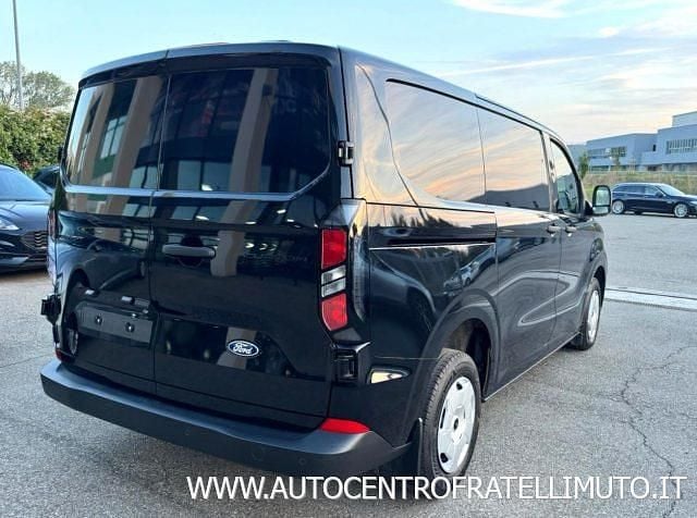 Nuova Ford Transit Custom Trend 136 CV (100 kW) 2025 Agate black Furgone