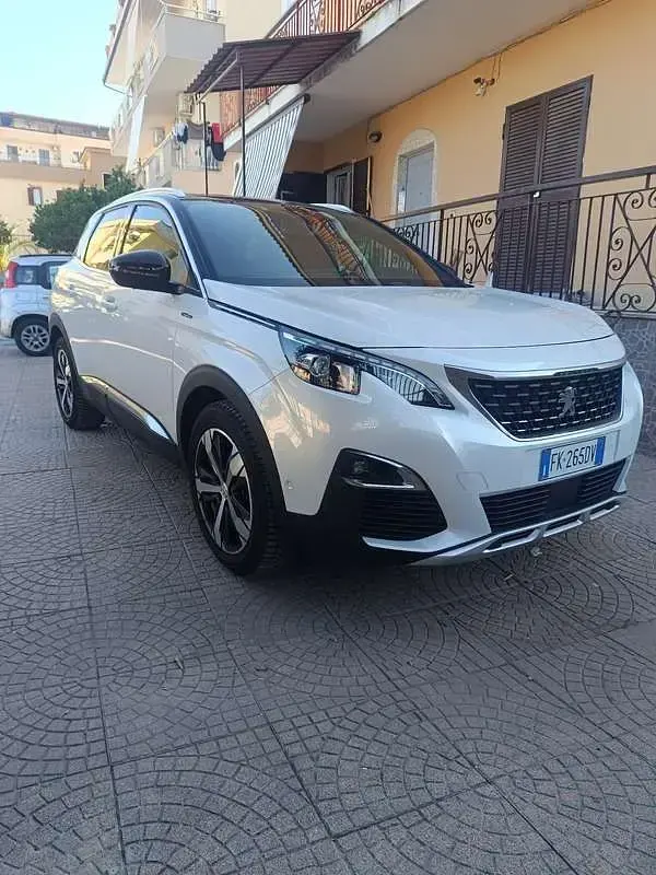 Usata Peugeot 3008 GT-line 120 CV (88 kW) 2017 Bianco SUV