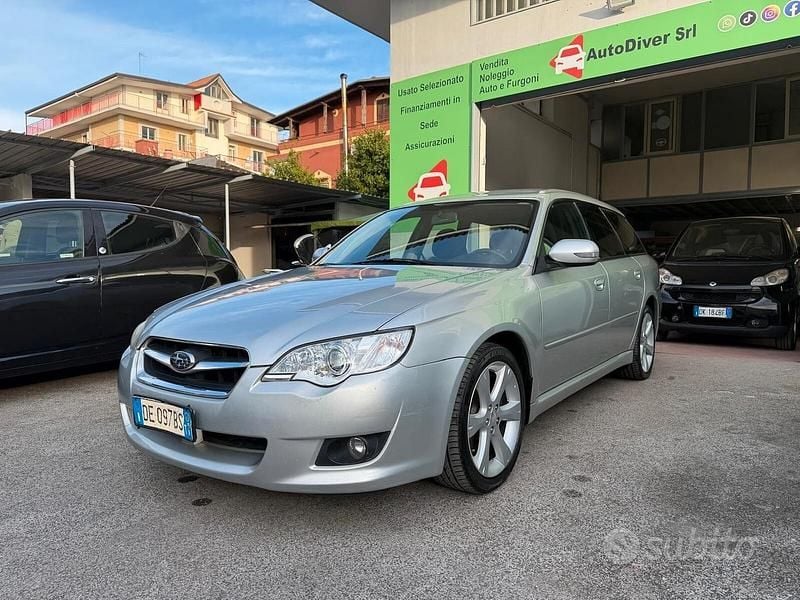 Usata Subaru Legacy 165 CV (121 kW) 2006 Grigio Station wagon