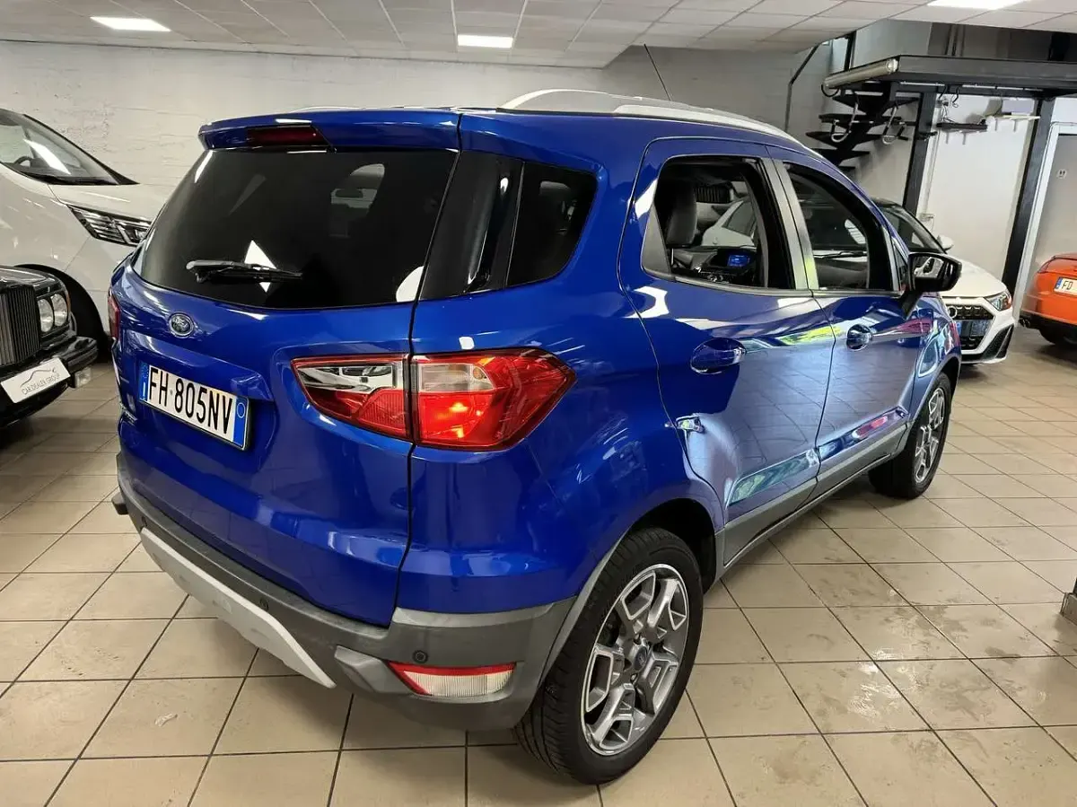 Usata Ford Ecosport Titanium 95 CV (69 kW) 2017 Blu/azzurro SUV