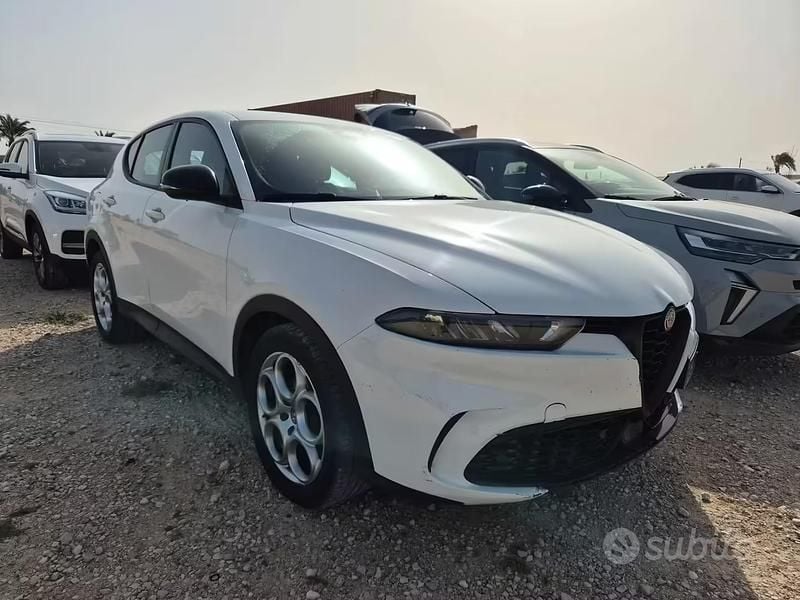 Usata Alfa Romeo Tonale Sprint 131 CV (96 kW) 2023 Bianco SUV