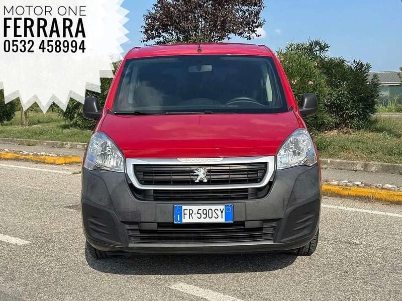 Gebraucht Peugeot Partner 75 PS (55 kW) 2018 Rot Van / Kleinbus