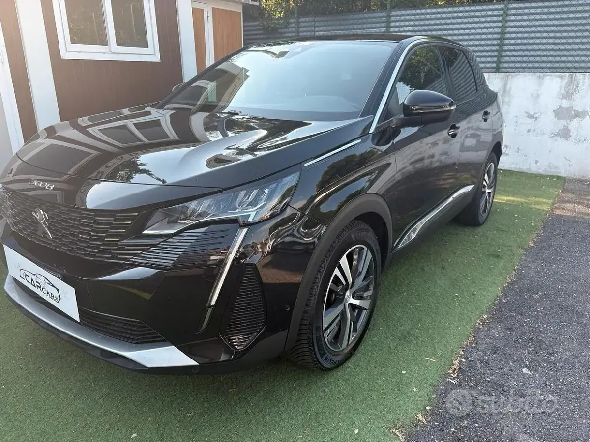 Usata Peugeot 3008 Allure 131 CV (96 kW) 2023 Nero SUV
