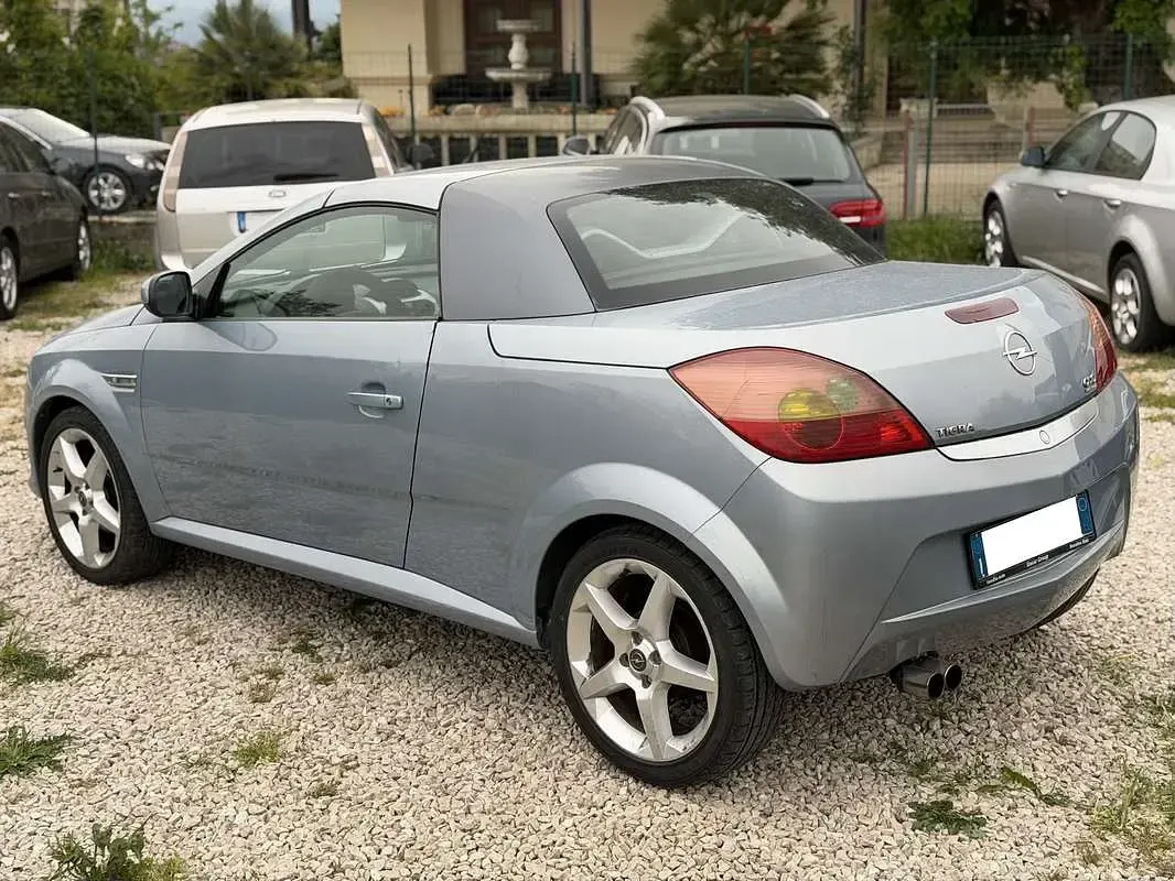 Brugt Opel Tigra Sport 69 HK (50 kW) 2007 Cabriolet