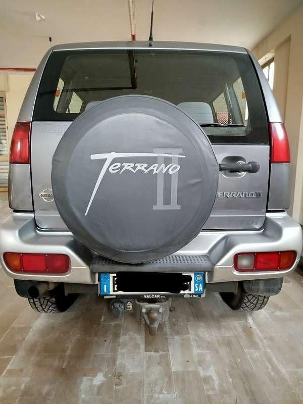Usata Nissan Terrano SE 125 CV (91 kW) 1999 Grigio SUV
