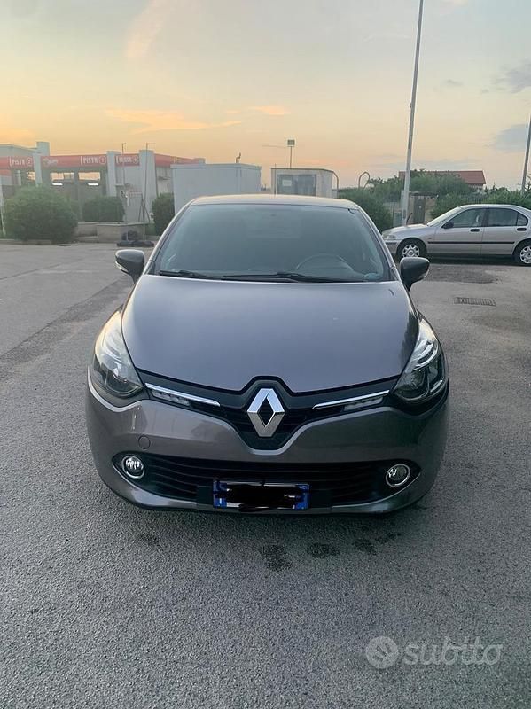 Usata Renault Clio IV 75 CV (55 kW) 2014 Grigio Berlina