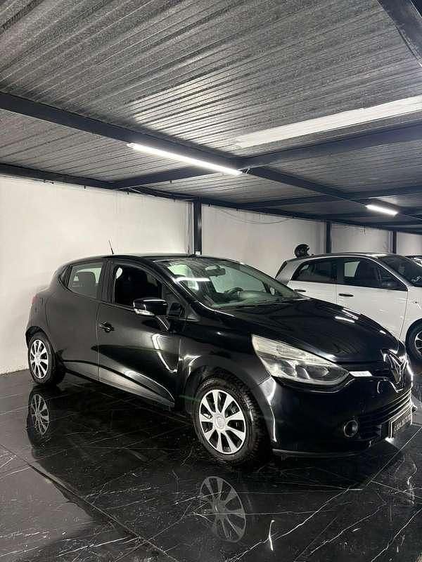 Usata Renault Clio IV 73 CV (53 kW) 2015 Berlina