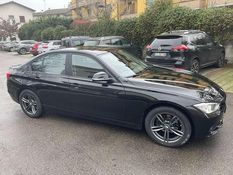 Usata BMW 316 116 CV (85 kW) 2015 Nero Berlina
