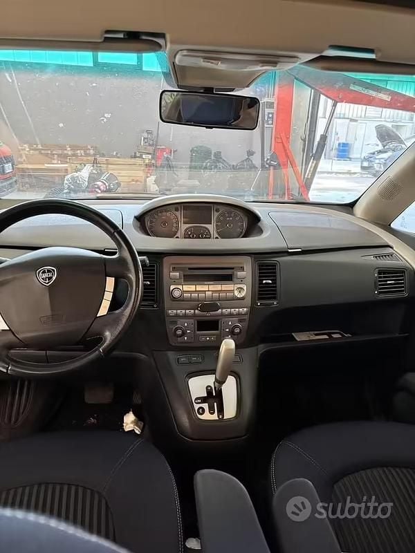Usata Lancia Musa 95 CV (69 kW) 2008 Monovolume