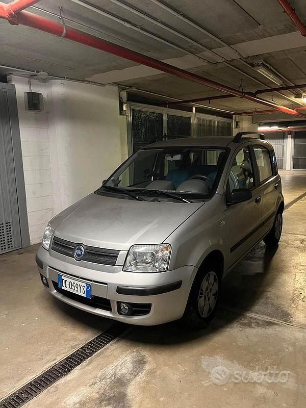 Usata Fiat Panda 69 CV (50 kW) 2006 Utilitaria