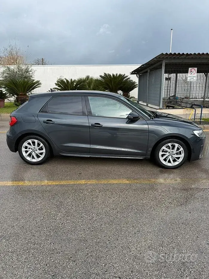 Usata Audi A1 Sportback Admired 116 CV (85 kW) 2019 Grigio Utilitaria