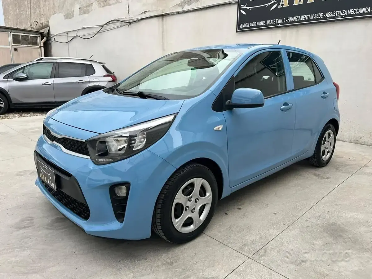 Usata Kia Picanto 67 CV (49 kW) 2020 Blu Utilitaria