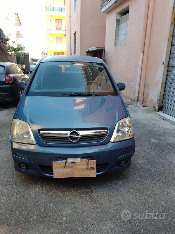 Blu Usata 2010 Opel Meriva Monovolume | 1500 € (Super prezzo) - Immagine 1/4
