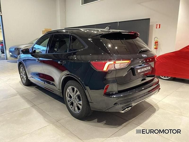 Usata Ford Kuga ST-Line X 120 CV (88 kW) 2022 Nero SUV