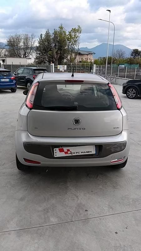 Usata Fiat Punto Evo Dynamic 75 CV (55 kW) 2011 Grigio Utilitaria