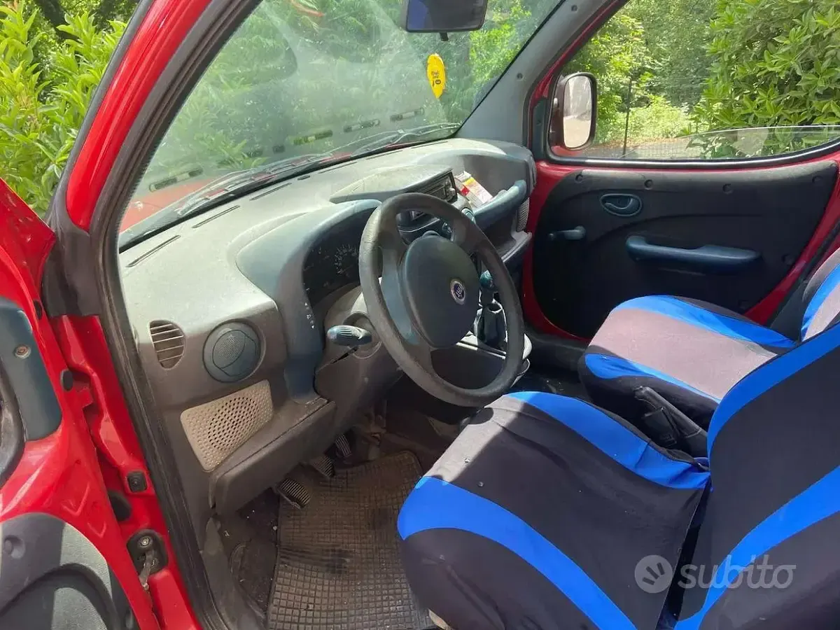 Usata Fiat Doblò 101 CV (74 kW) 2003 Rosso Monovolume
