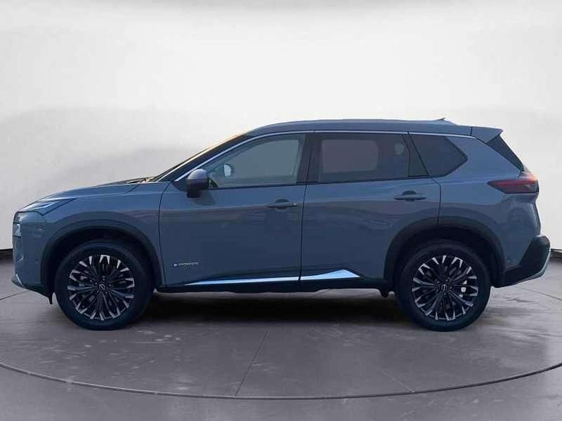 Nuova Nissan X-Trail Tekna 158 CV (116 kW) 2026 Gray SUV