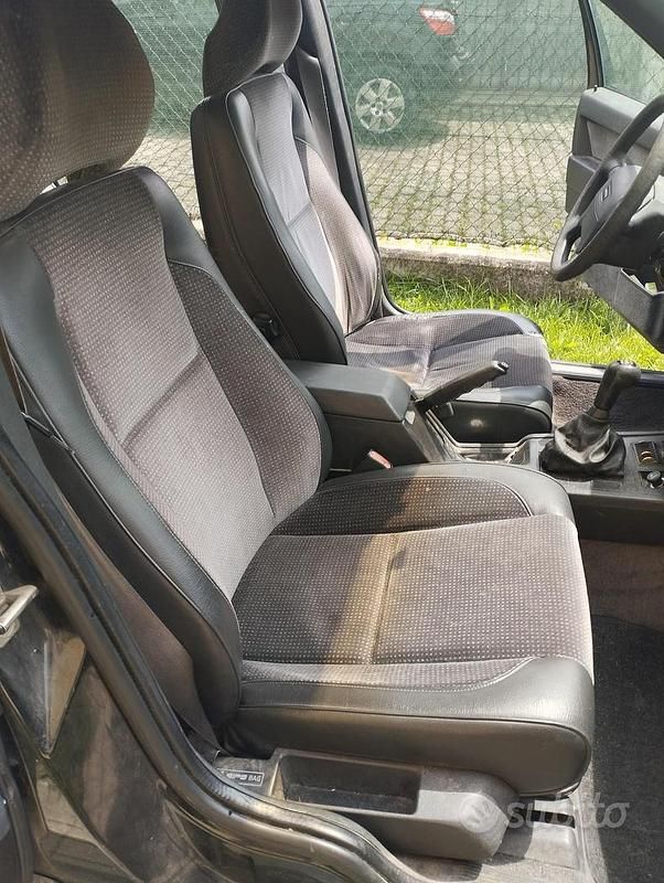 Usata Volvo 850 1996 Nero Station wagon