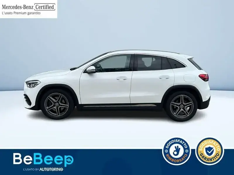 Usata Mercedes GLA200 Premium 150 CV (110 kW) 2023 Bianco pastello SUV