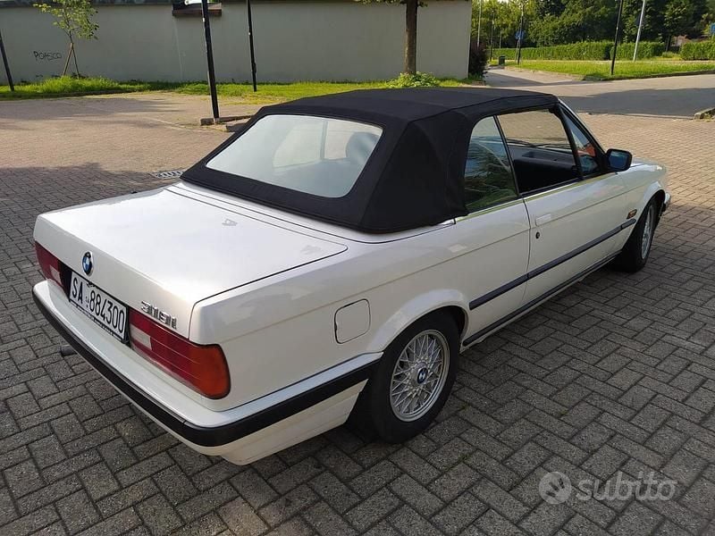 Usata BMW 318 Cabriolet 113 CV (83 kW) 1992 Bianco Cabrio