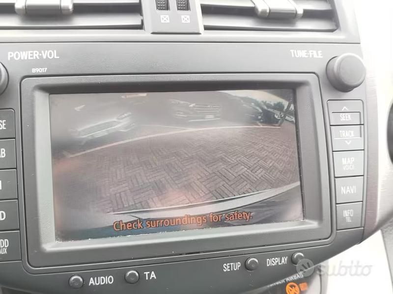 Usata Toyota RAV4 Executive 177 CV (130 kW) 2011 Bianco SUV