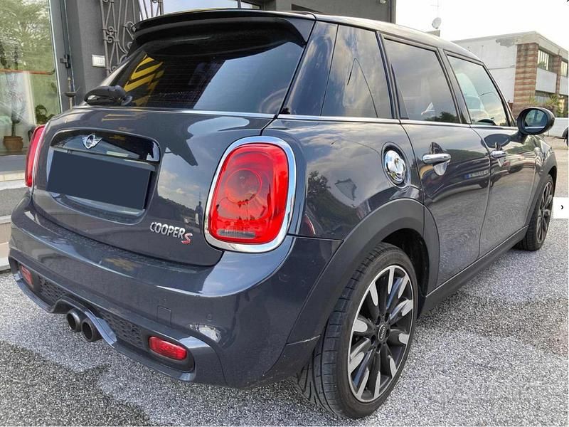 Usata Mini Cooper S Hype 192 CV (141 kW) 2017 Grigio Utilitaria