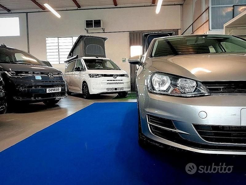 Usata VW Golf Trendline 86 CV (63 kW) 2016 Gray Berlina