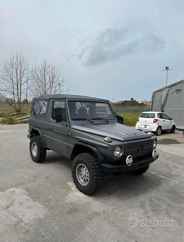 Usata Mercedes G240 72 CV (52 kW) 1987 Grigio SUV