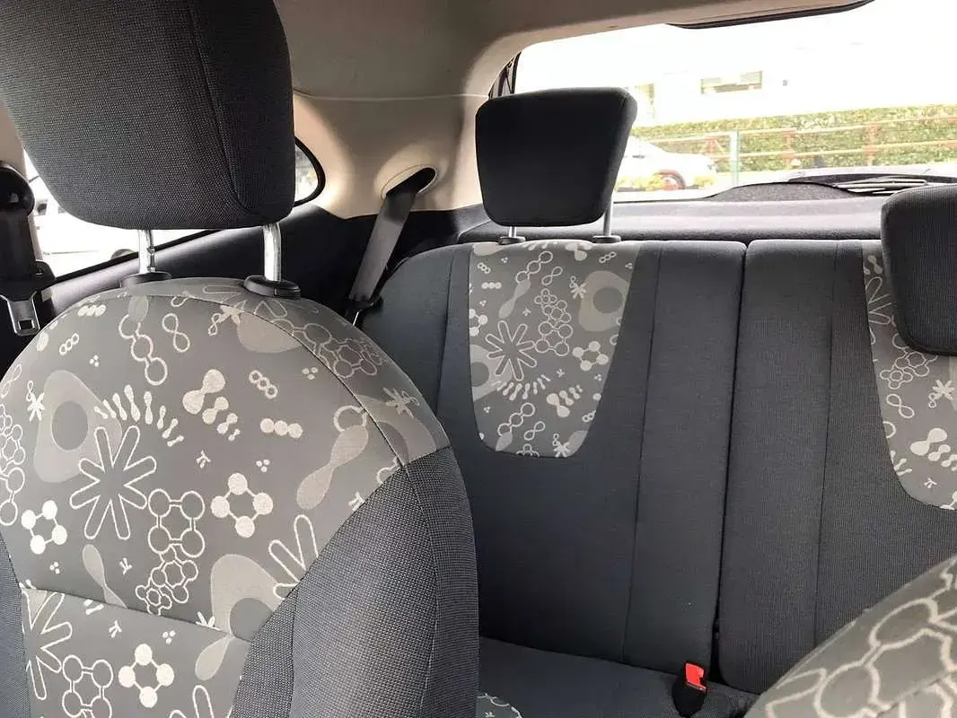 Usata Ford Ka 75 CV (55 kW) 2012 Argento Utilitaria