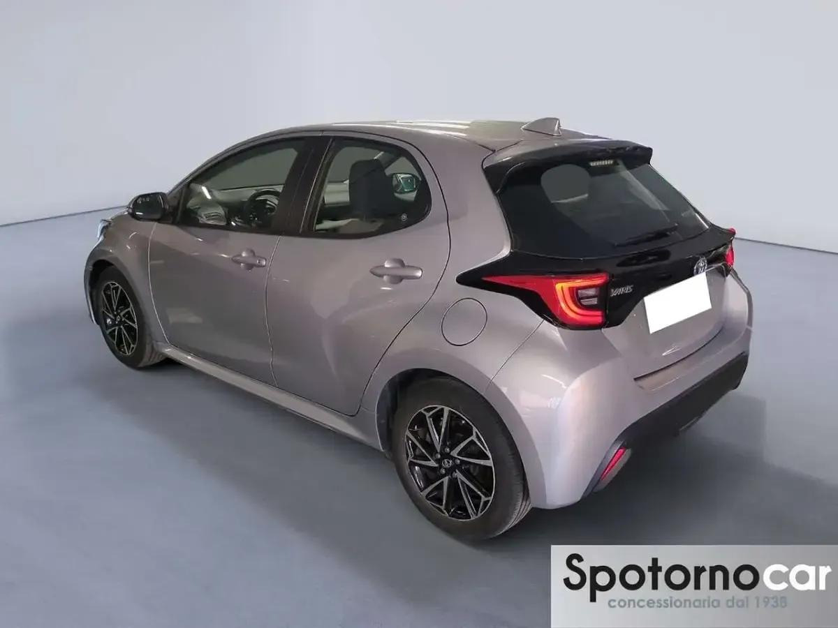 Usata Toyota Yaris Hybrid Trend 116 CV (85 kW) 2023 Other Berlina
