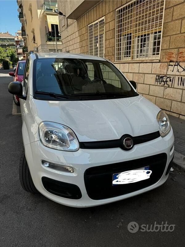 Usata 2022 Fiat Panda S Due volumi | 11.800 € (Buon prezzo) - Immagine 1/4