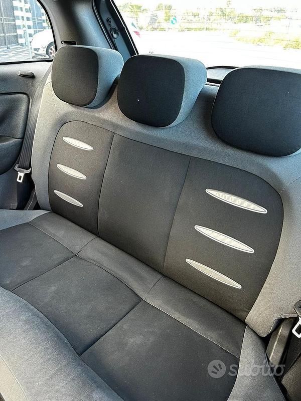 Usata Lancia Ypsilon 95 CV (69 kW) 2008 Grigio Utilitaria