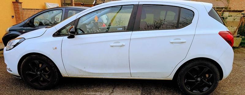 Usata Opel Corsa 75 CV (55 kW) 2018 Utilitaria