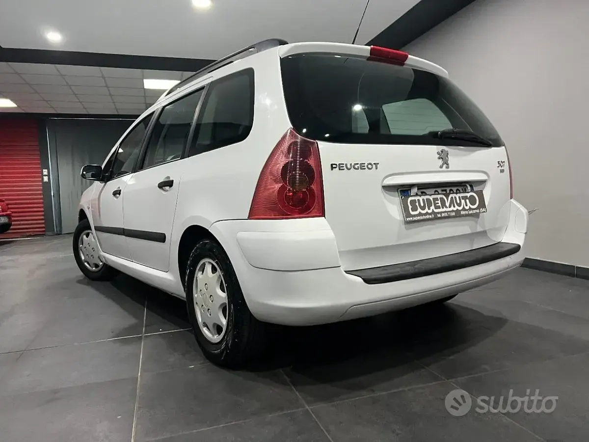 Usata Peugeot 307 68 CV (50 kW) 2002 Bianco Station wagon