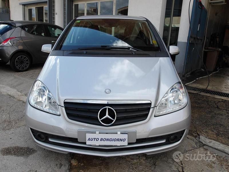 Begagnad Mercedes A160 Executive 82 HK (60 kW) 2012 Brun Sedan
