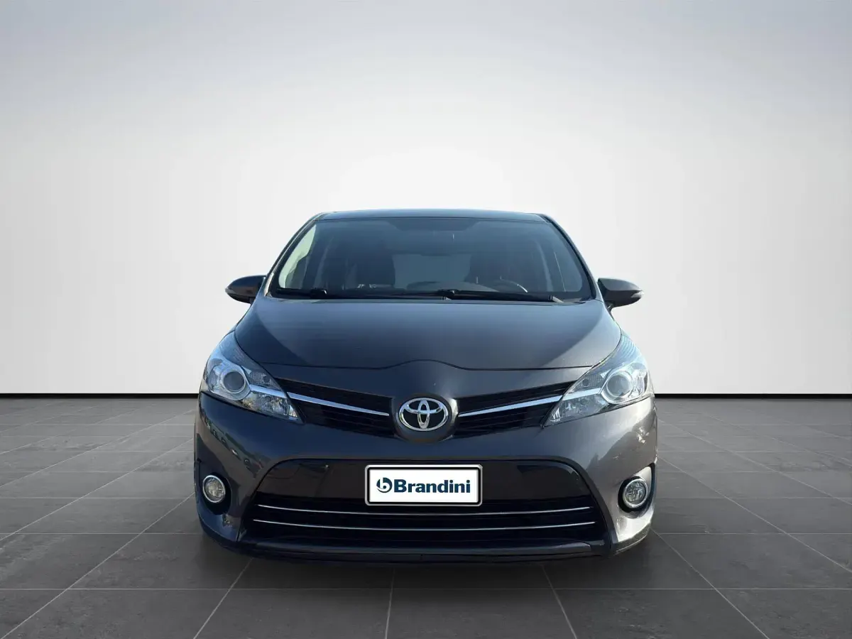 Usata Toyota Verso Business Edition 111 CV (81 kW) 2015 Nero Monovolume
