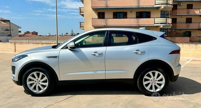 Usata Jaguar E-Pace 150 CV (110 kW) 2018 Grigio SUV