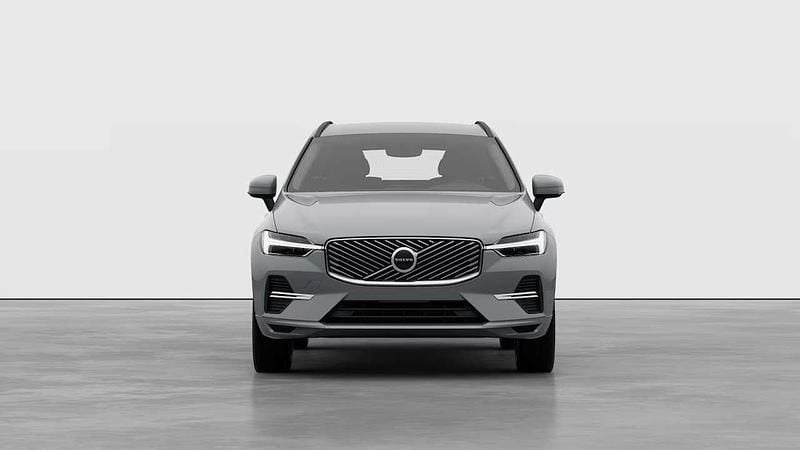 Nuova Volvo XC60 Core 250 CV (183 kW) 2026 Grigio SUV